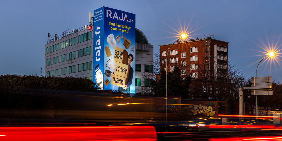 Publicité sur le périphérique parisien — Porte de Clignancourt, 218 m²